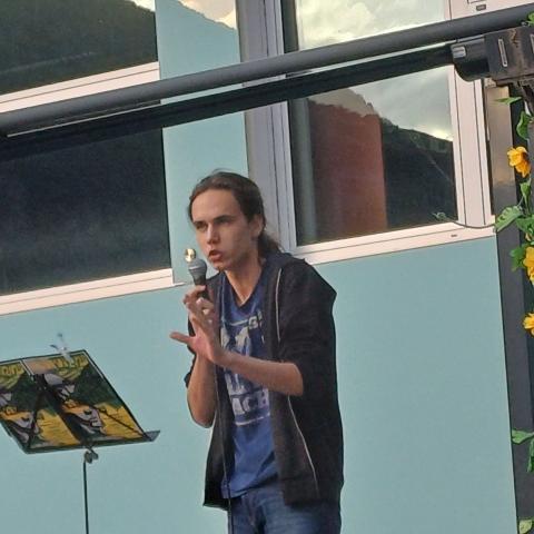 Poetry Slam 25