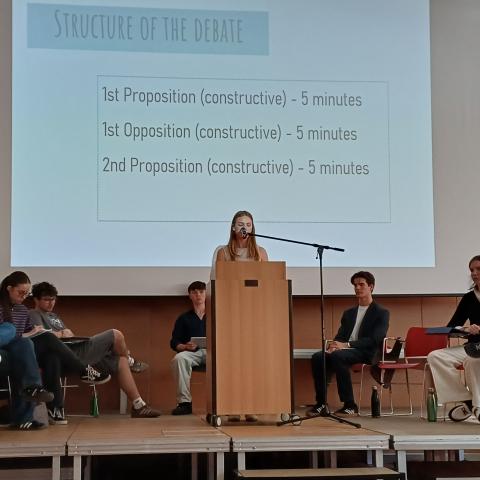 Debating day mai 26