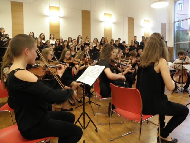 Sprachengymnasium mit Landesschwerpunkt Musik